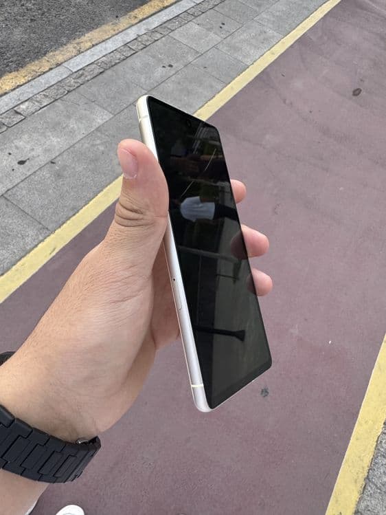 Google pixel 7 128gb — 4