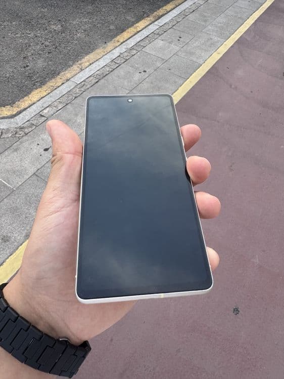 Google pixel 7 128gb — 5