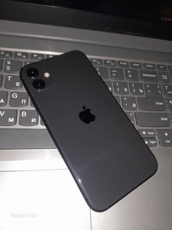 iPhone 11 black  sizga maqul narxda kelishamiz — 4
