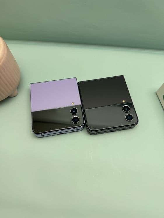 Samsung z flip 4 256Gb orginal — 1