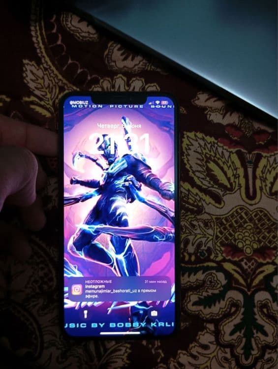 Iphone xs max sotiladi — 2