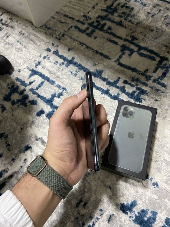 iPhone 11 pro 512 gb — 5