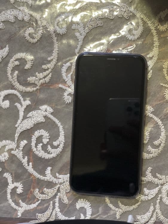 iphone 11 sotiladi — 1