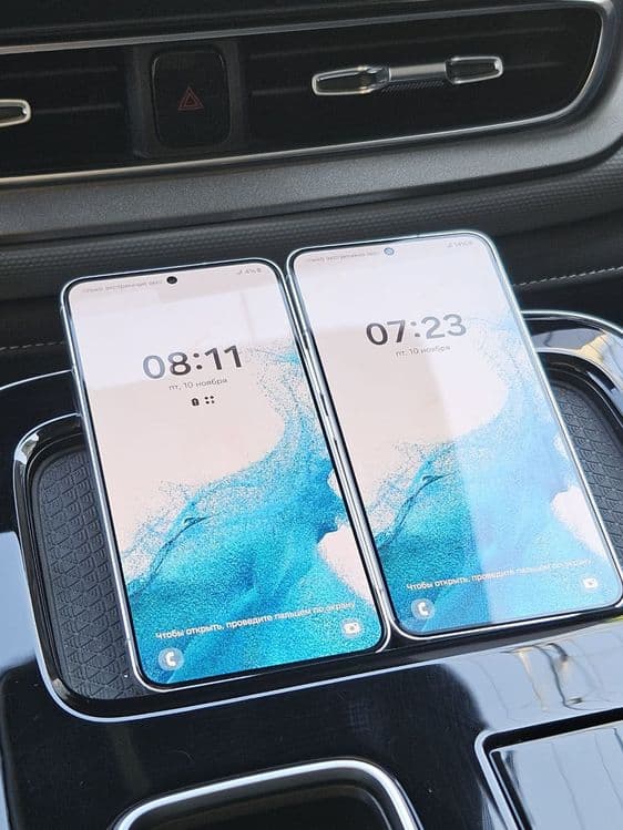 Samsung Galaxy s22 — 3