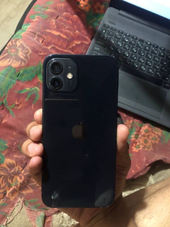 Iphone 12  64gbli ko’k rangli — 2