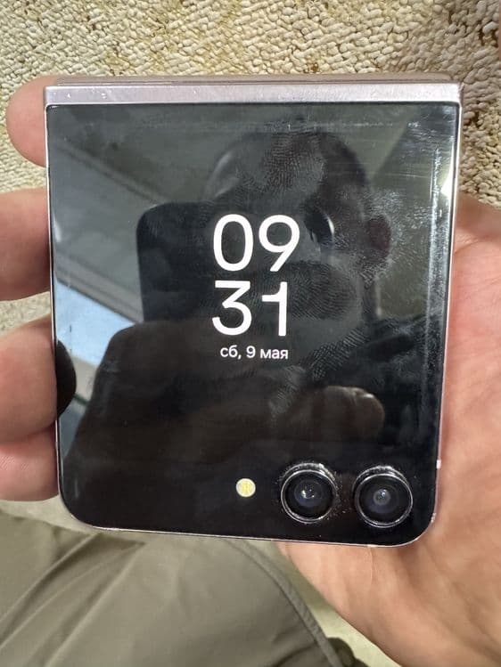 Samsung Z Flip 5 продам срочно — 1