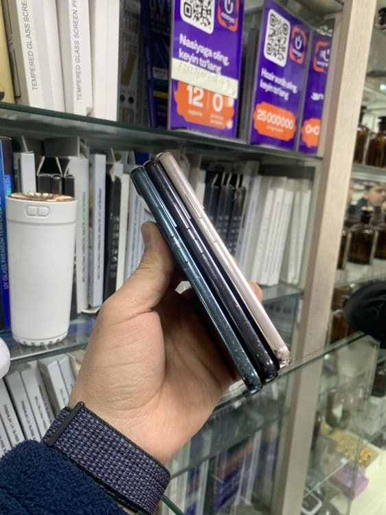 Samsung s22 plus 8/256Gb vse svet yes — 2