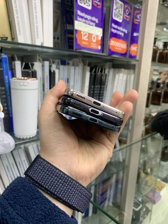 Samsung s22 plus 8/256Gb vse svet yes — 4
