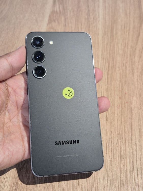 Samsung s23 256gb — 1