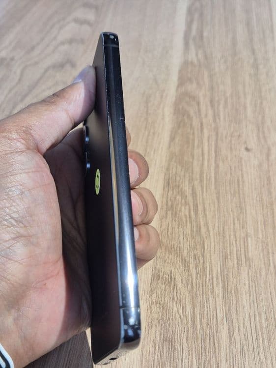 Samsung s23 256gb — 4