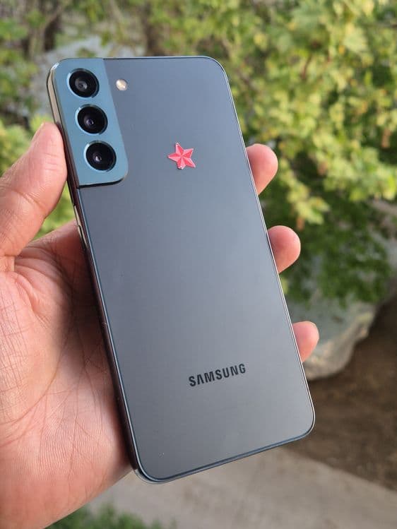 Samsung S22 plus   5G 256gb — 1