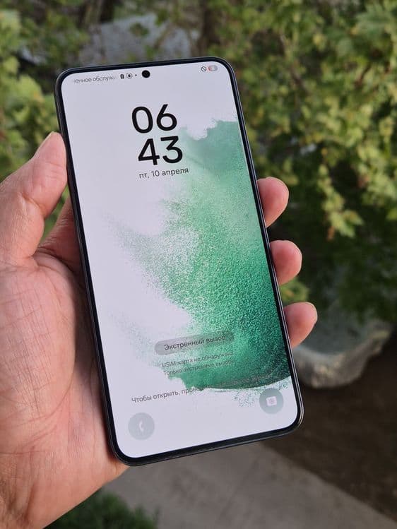 Samsung S22 plus   5G 256gb — 3