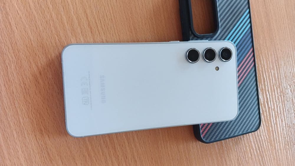 Samsung Galaxy a55 5g — 1