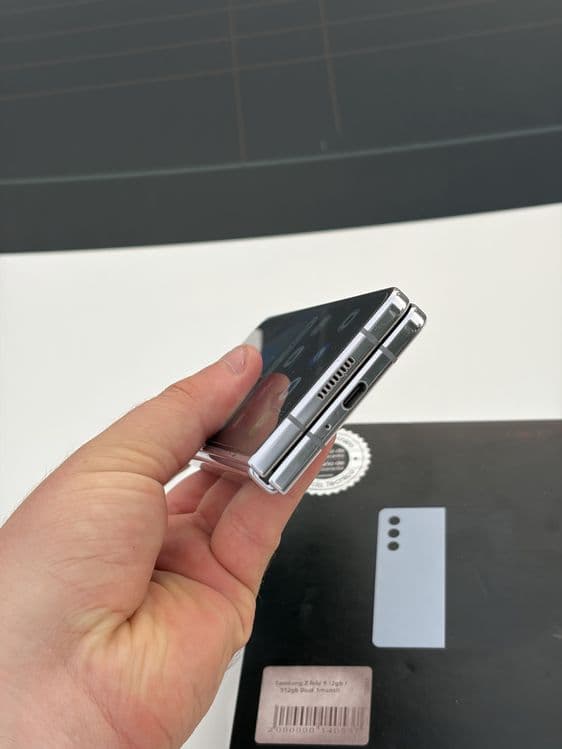 Samsung Z Fold 5 512 GB — 4