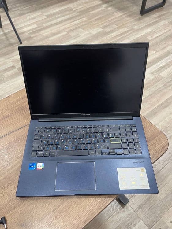 ASUS VIVOBOOK core i5-11th — 1