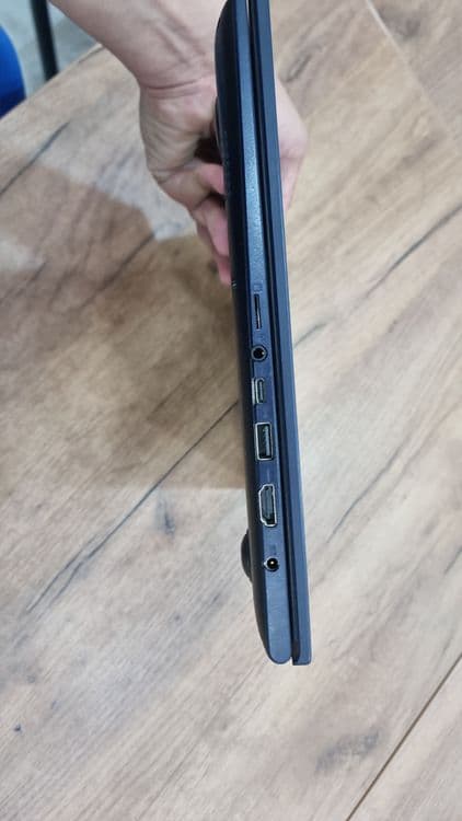 ASUS VIVOBOOK core i5-11th — 2