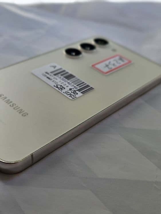 Samsung s23 5G 256gb Garatya bor — 2