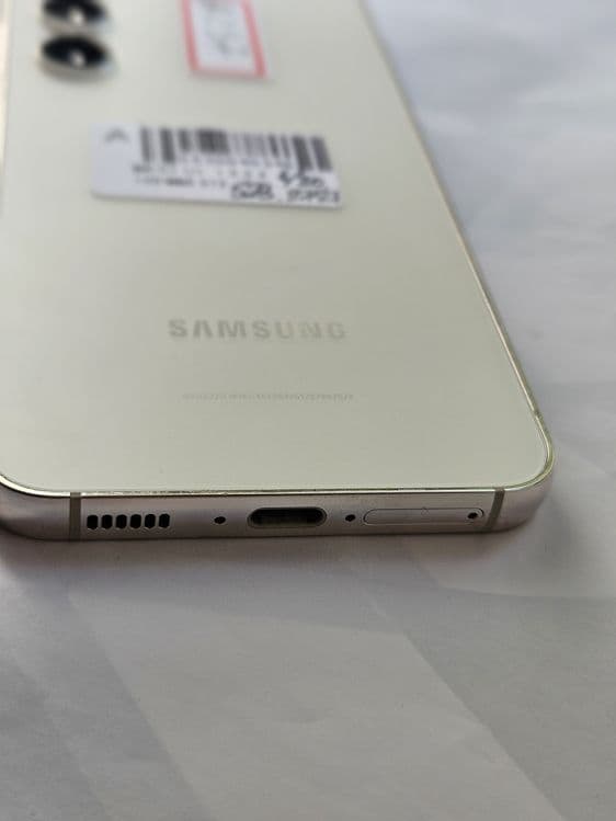 Samsung s23 5G 256gb Garatya bor — 3