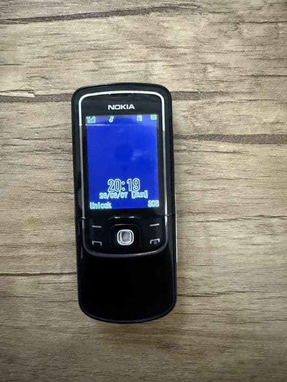 Nokia 8600 luna cdma perfectum — 6