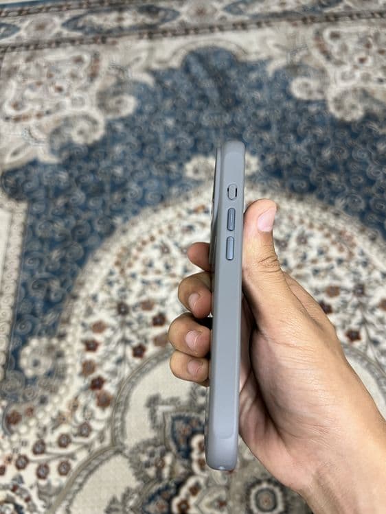 Iphone 13 pro ip 17 pro qilingan orqasi — 3