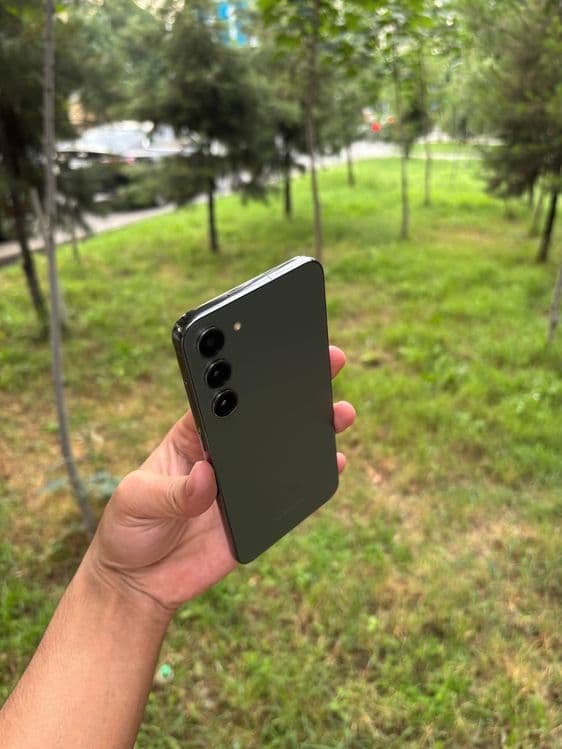 SAMSUNG S23 plus — 3