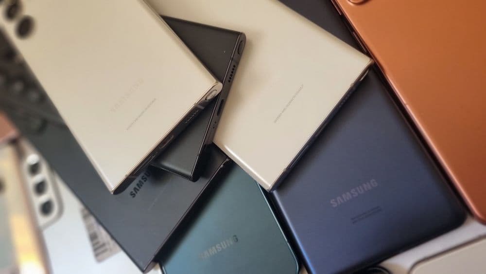 Samsung s22 ultra 5G 256/512 — 4
