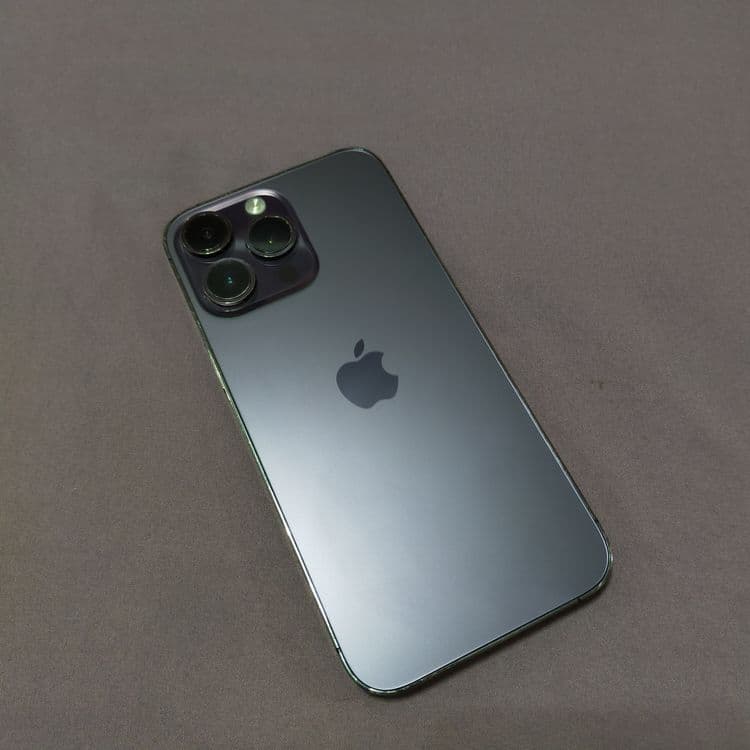 Iphone 14 pro max — 2