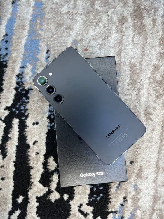 Samsung Galaxy  s23 plus — 1