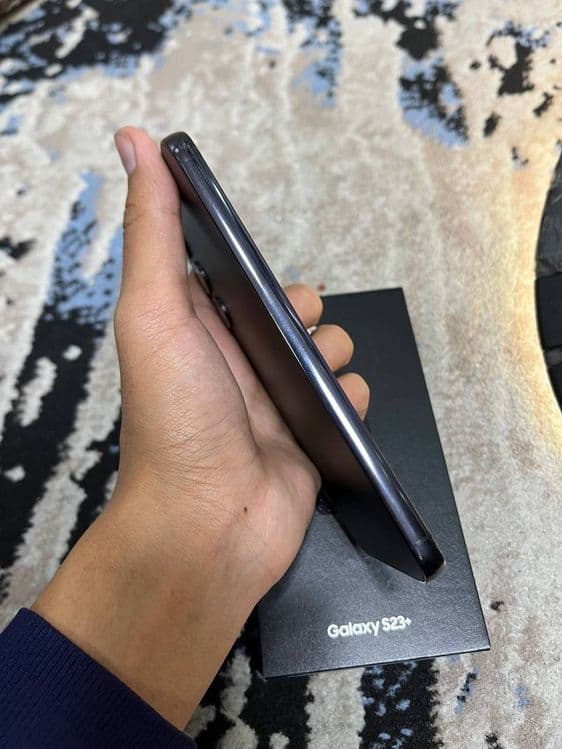 Samsung Galaxy  s23 plus — 3