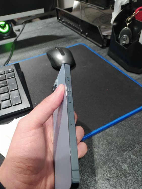 iPhene 13 pro 256 gb 2 ta simkartali 78% karobka dakumenti bor — 5