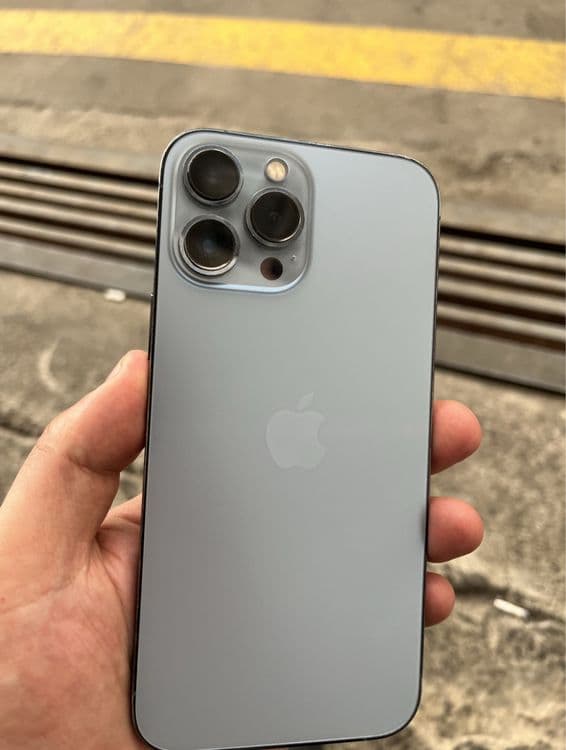 Iphone 13pro max — 1