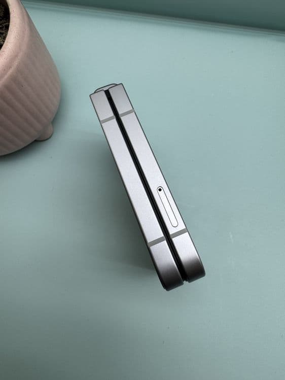 Samsung z flip 6 12/512Gb — 3