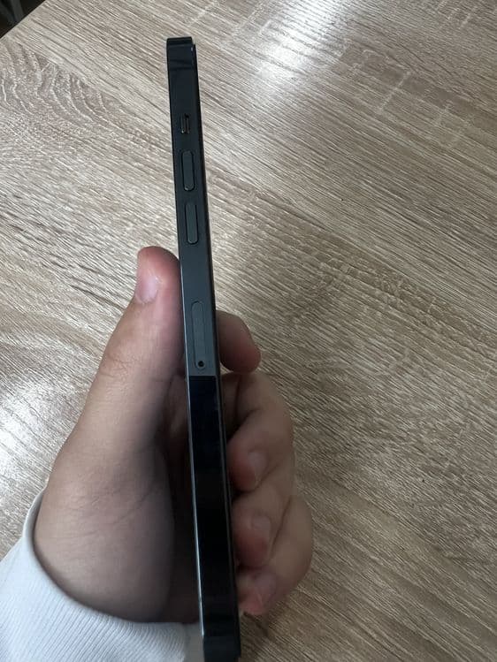 iphone 12 pro max — 4