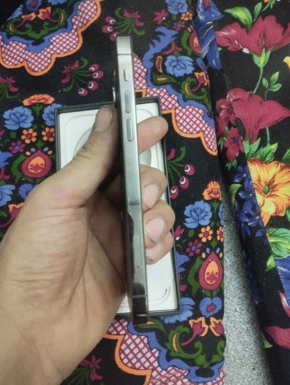 iPhone 12 pro 128 xotira — 2