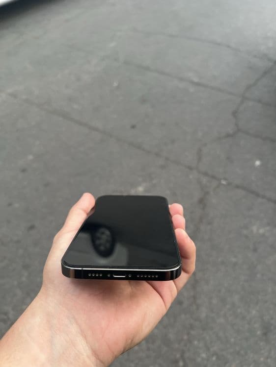 Iphone 13 pro max — 4