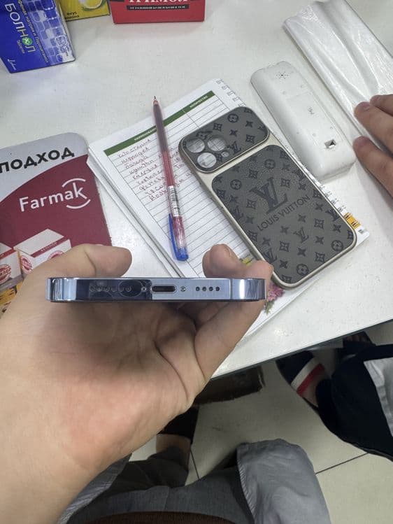 Iphoni 13 pro max 256 — 3