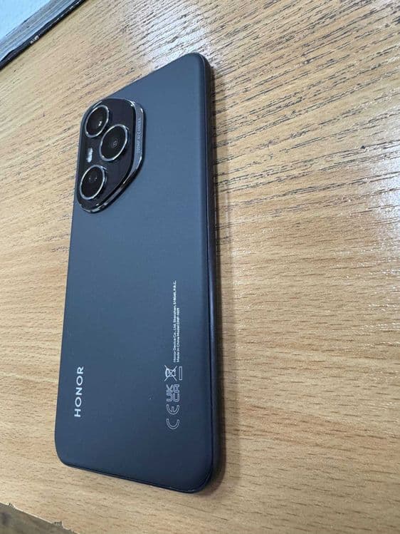 Honor 400 pro 12/512 gb — 4