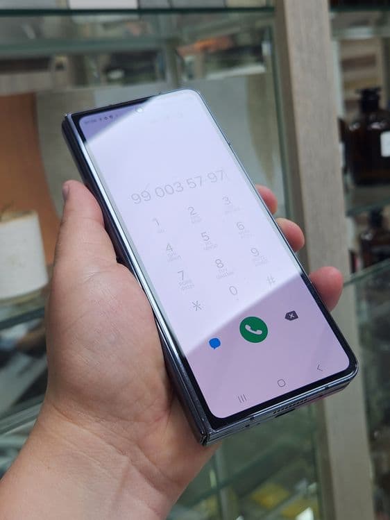 Samsung Z Fold5 xotirasi 12/256Gb — 2