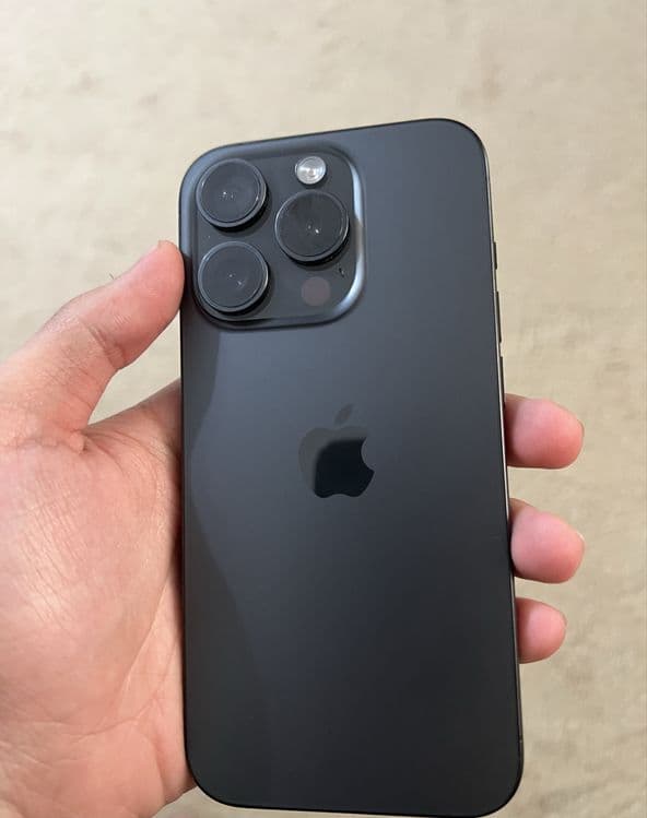 Iphone 15 pro — 3