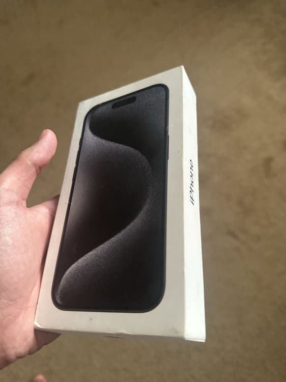 Iphone 15 pro — 4