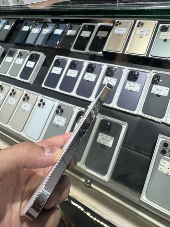 iPhone 13 pro Max — 2