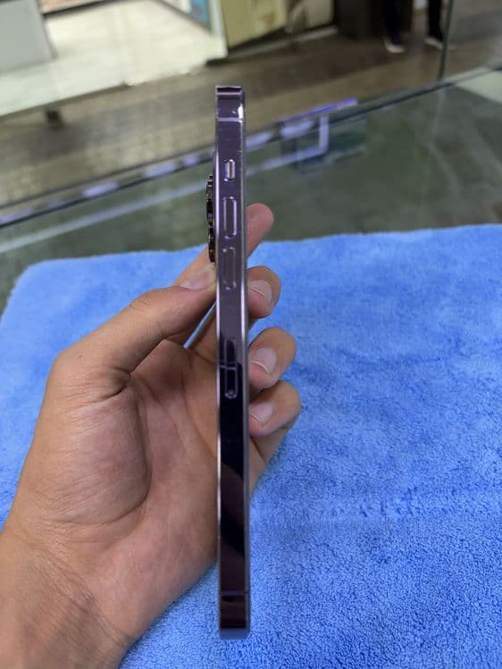Iphone 14promax 256 gb yomkosti 68 aybi batareya aliwgan narxi 520$ — 3