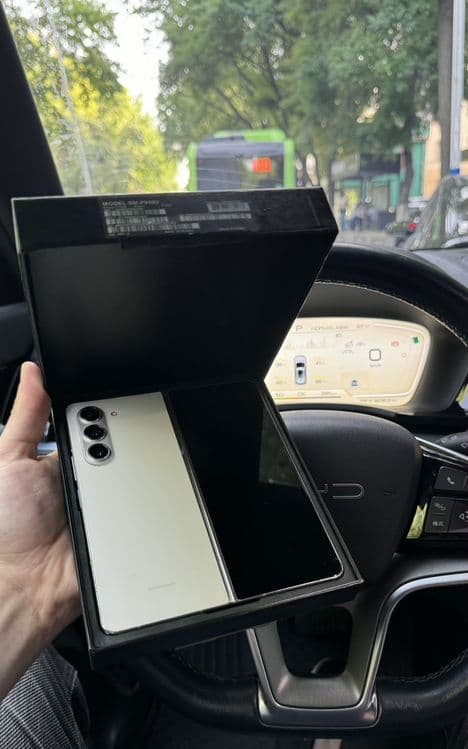 Продаётся Galaxy Z Fold 5 , 12/512. sim + esim идеальное состояние — 1