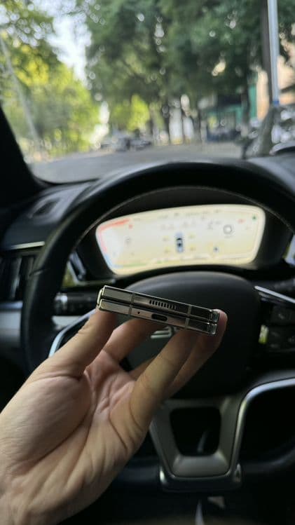 Продаётся Galaxy Z Fold 5 , 12/512. sim + esim идеальное состояние — 8