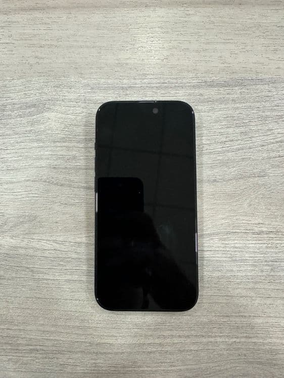 Iphone 15 128 talik holati a’lo aybi yoq 92 % yomkost — 2