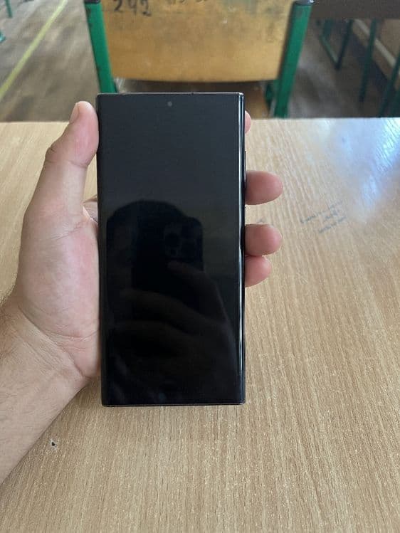 S 22 ultra 12/128 vetnam — 1
