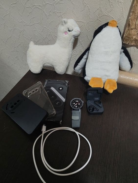 Nothing Phone 3A, CMF Watch Pro 2, CMF Buds Pro 2 — 4