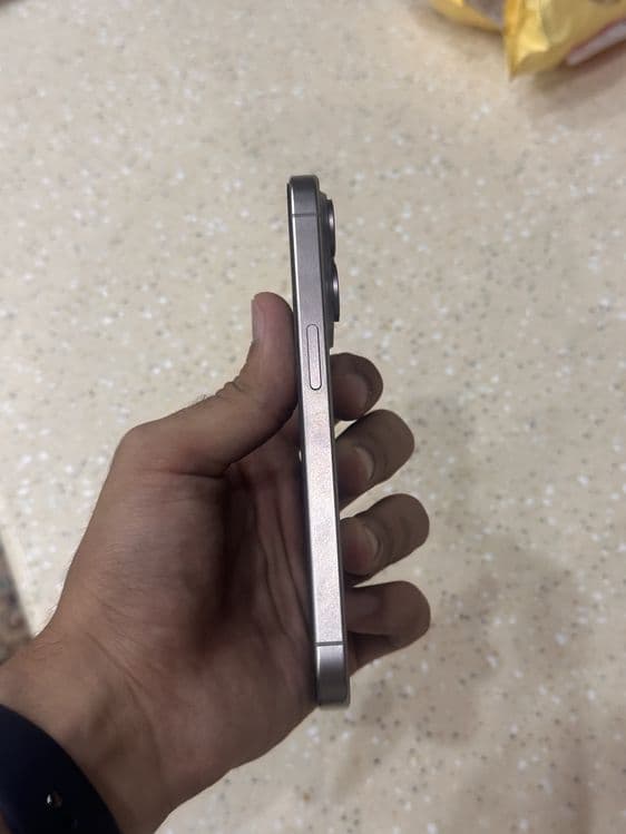 Iphone 15 pro 86% batarey — 3