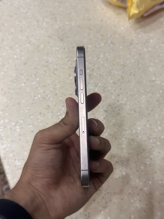 Iphone 15 pro 86% batarey — 4