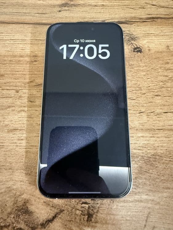 Iphone 15 Pro white titanium 128gb — 2